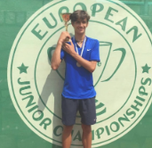 比赛中兼具 比赛中兼具