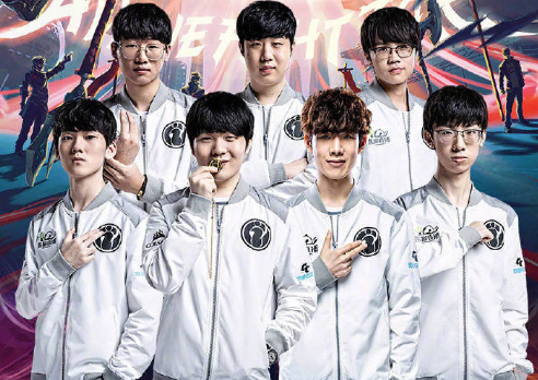 比全队会议 比全队会议