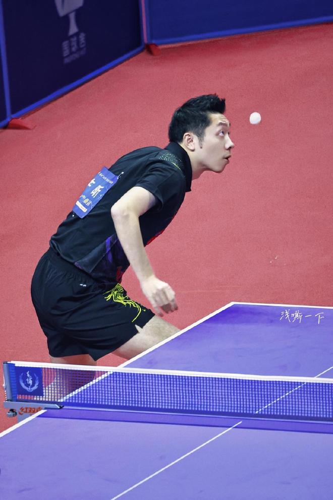 势完成头球 势完成头球